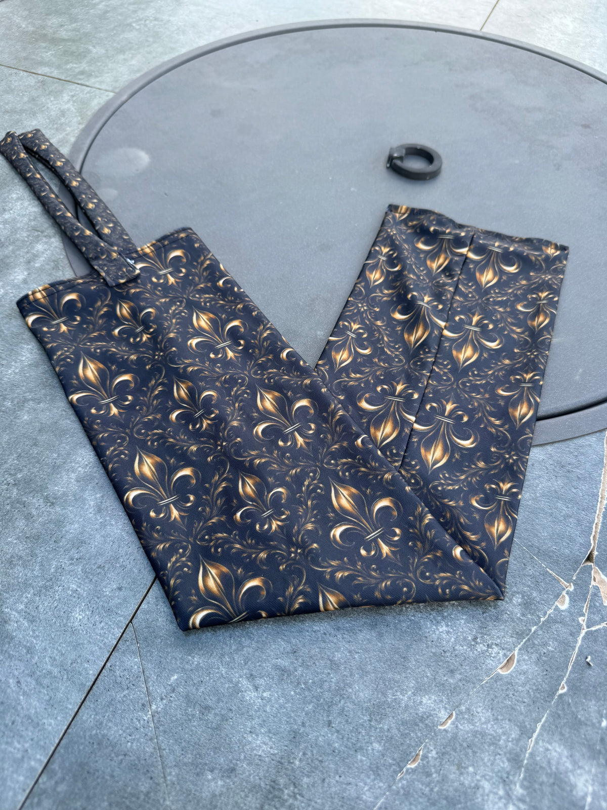 Tail bag